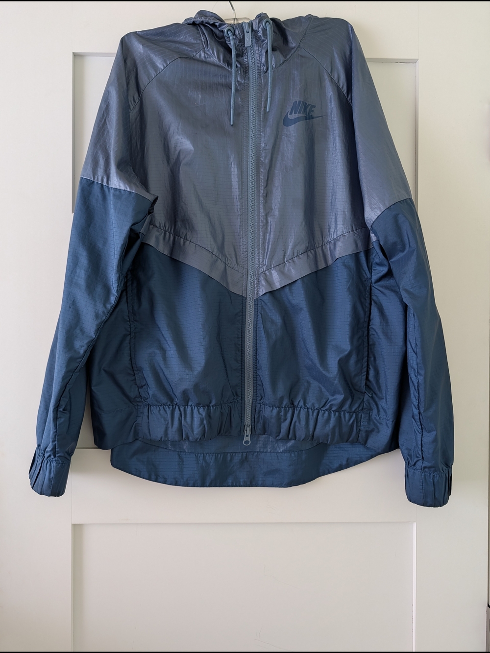 Nike Windrunner Windbreaker Jacket Women's Large Blue Hooded Full Zip Athletic